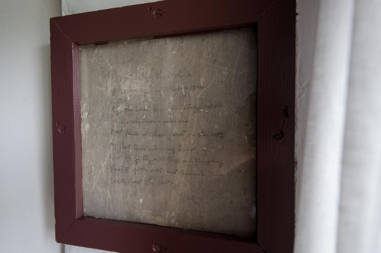 Shaker Village Of Pleasant Hill Harrodsburg Room photo